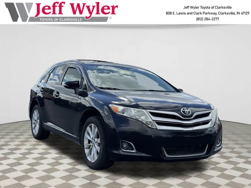 2013 Toyota Venza LE photo 1