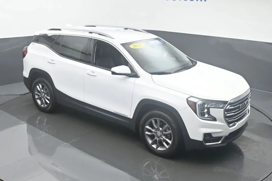 2024 Gmc Terrain SLT photo 1
