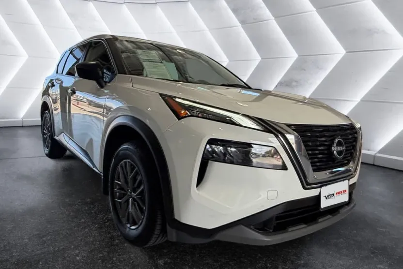 2023 Nissan Rogue S photo 1