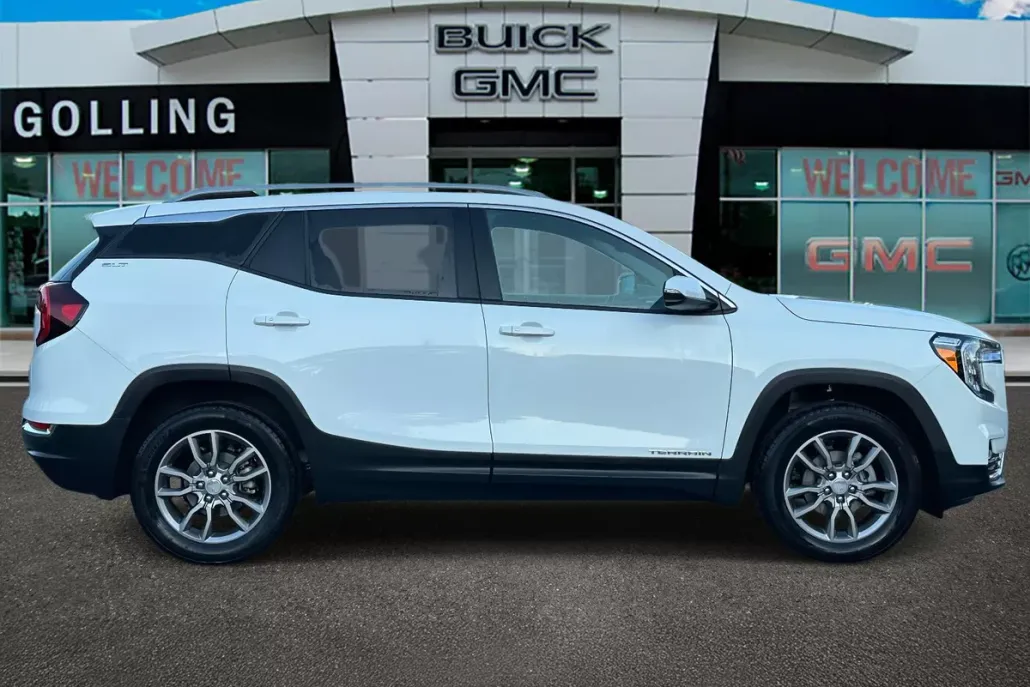 2024 Gmc Terrain SLT photo 1