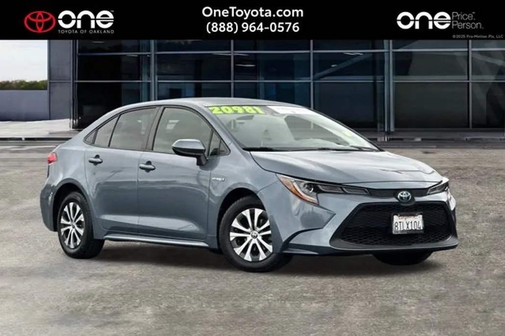 2021 Toyota Corolla Hybrid LE photo 1