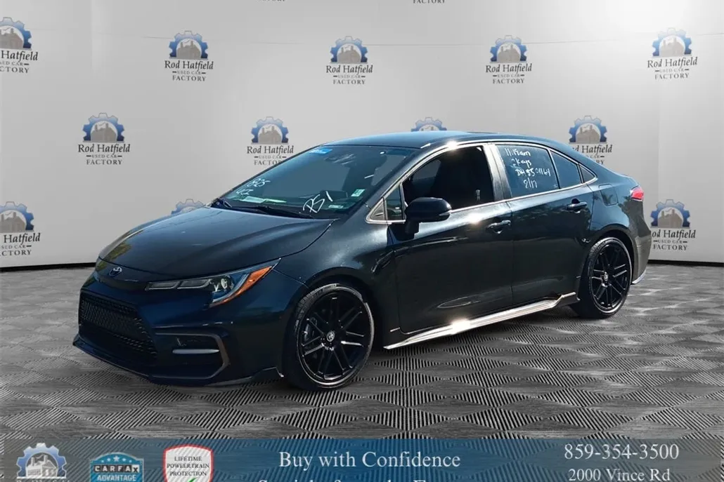 2021 Toyota Corolla SE photo 1