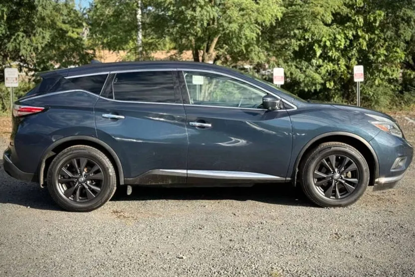 2018 Nissan Murano SV photo 1