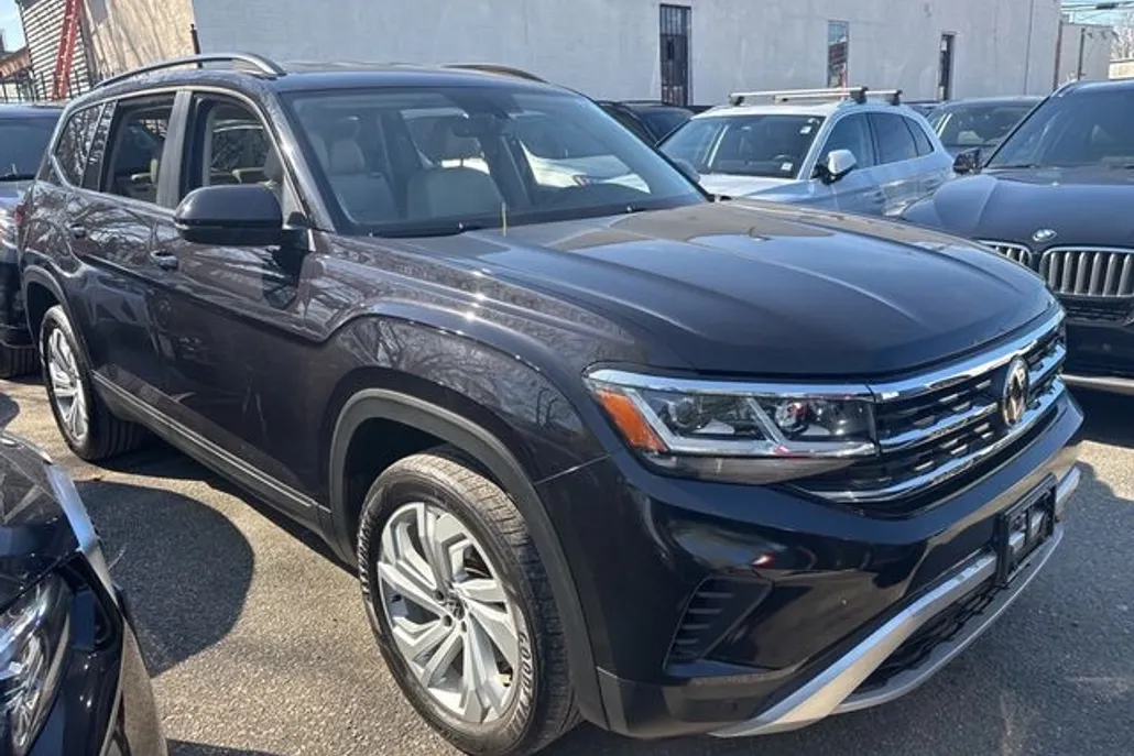 2022 Volkswagen Atlas SE Technology photo 1