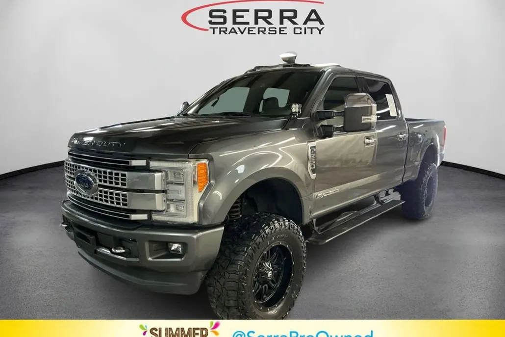 2017 Ford F-350 Platinum photo 1