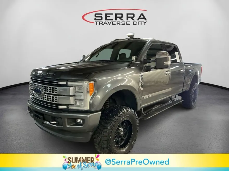 2017 Ford F-350 Platinum photo 1