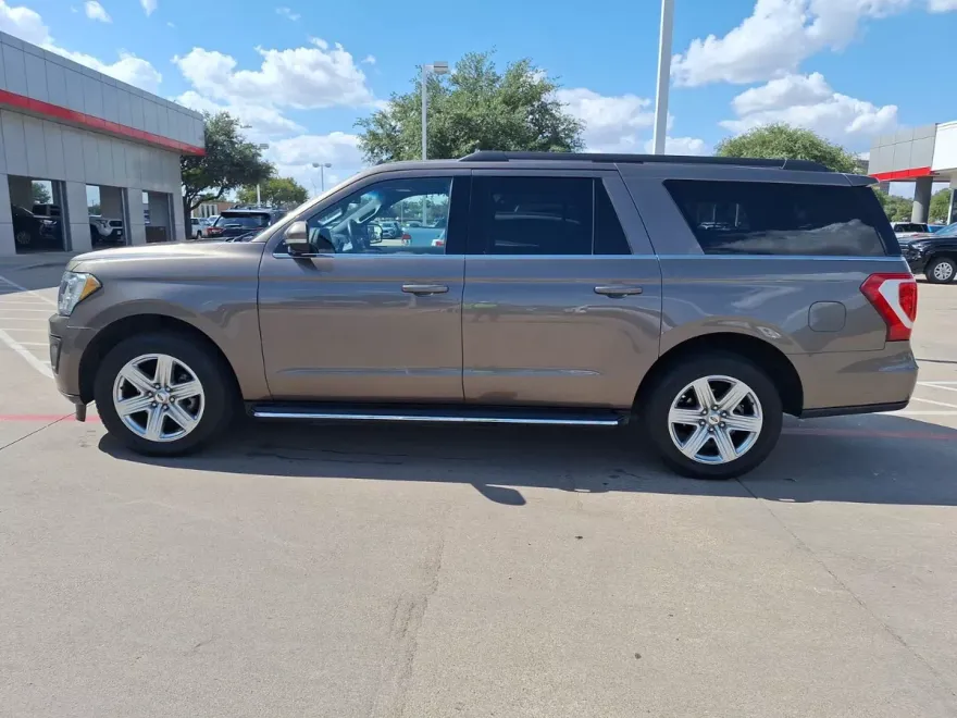 2019 Ford Expedition MAX XLT photo 1