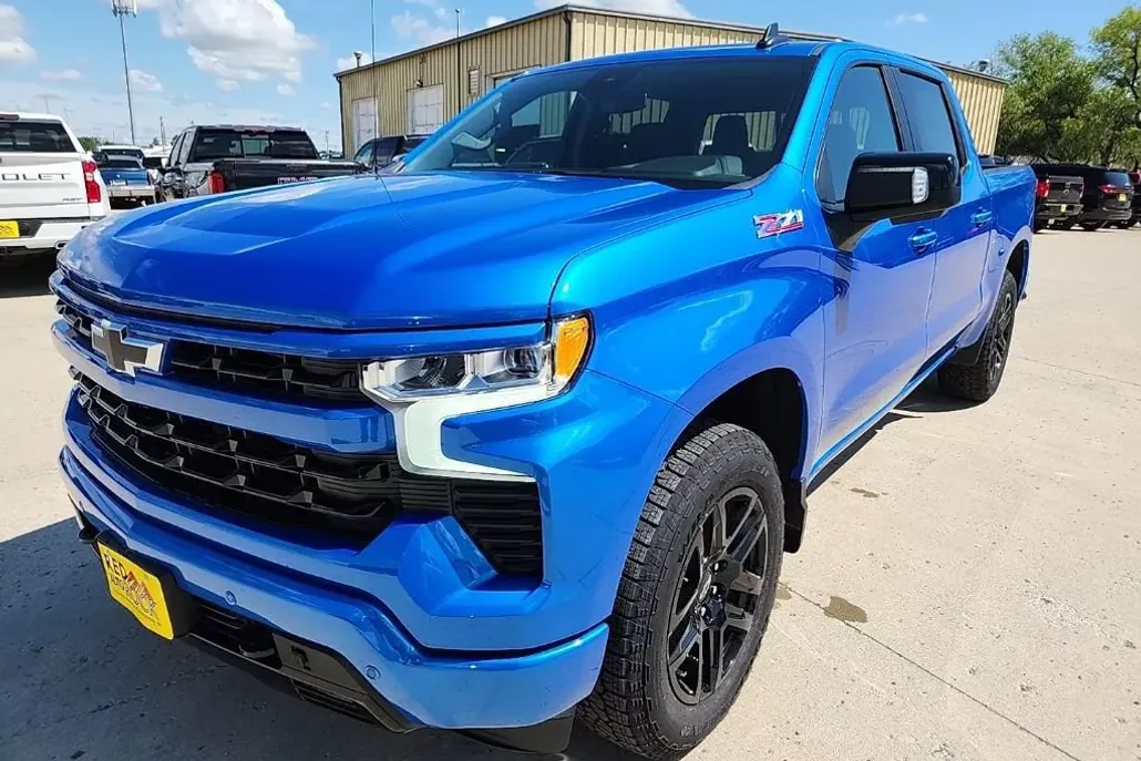 2025 Chevrolet Silverado 1500 RST photo 1