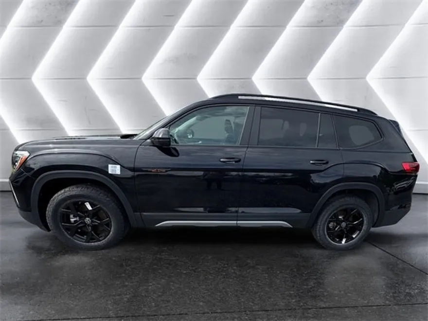2025 Volkswagen Atlas Peak Edition SE photo 1