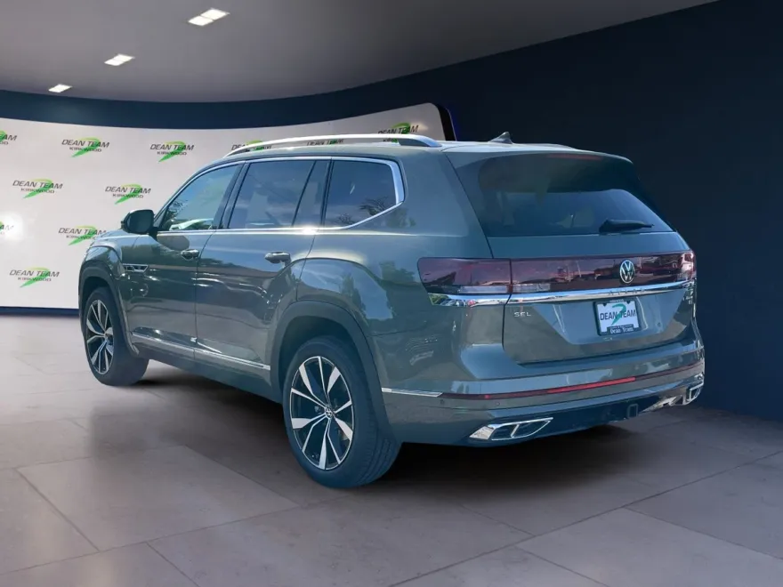 2026 Volkswagen Atlas SEL Premium R-Line photo 1