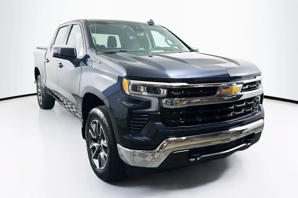 2022 Chevrolet Silverado 1500 LT photo 1