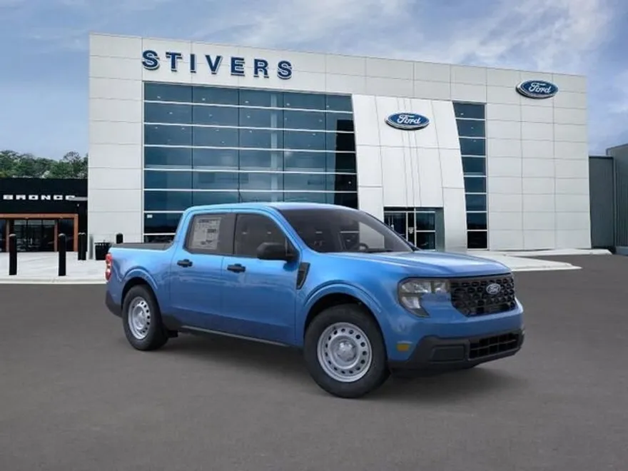 2025 Ford Maverick XL photo 1
