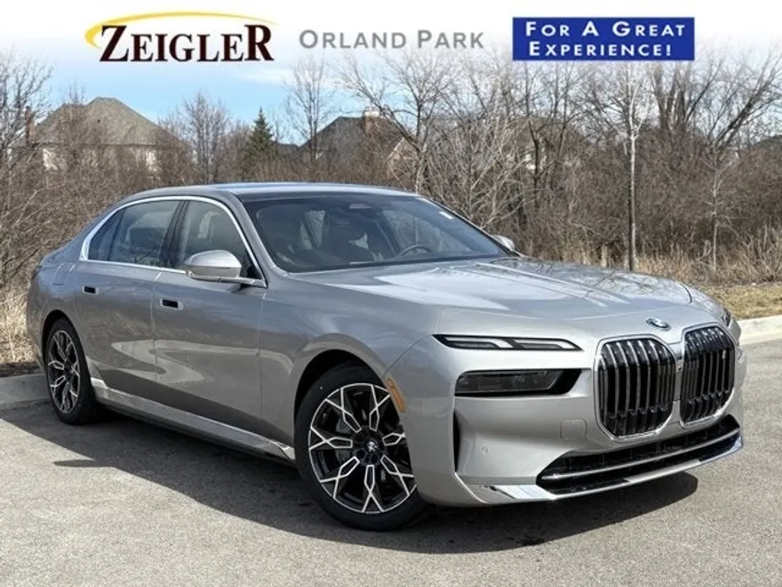 2025 Bmw i7 xDrive60 photo 1