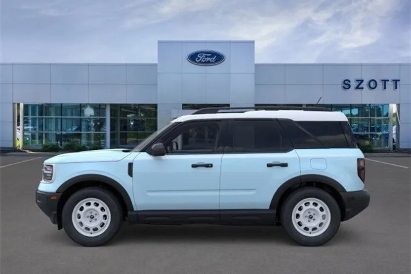 2025 Ford Bronco Sport Heritage photo 1