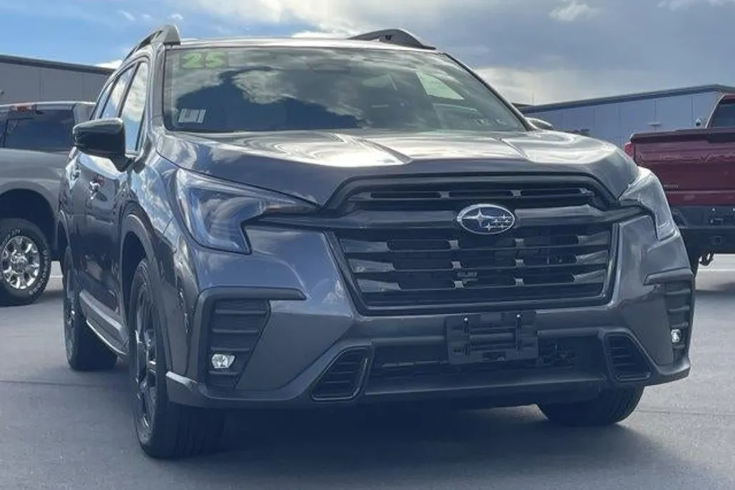 2025 Subaru Ascent Onyx Edition photo 1