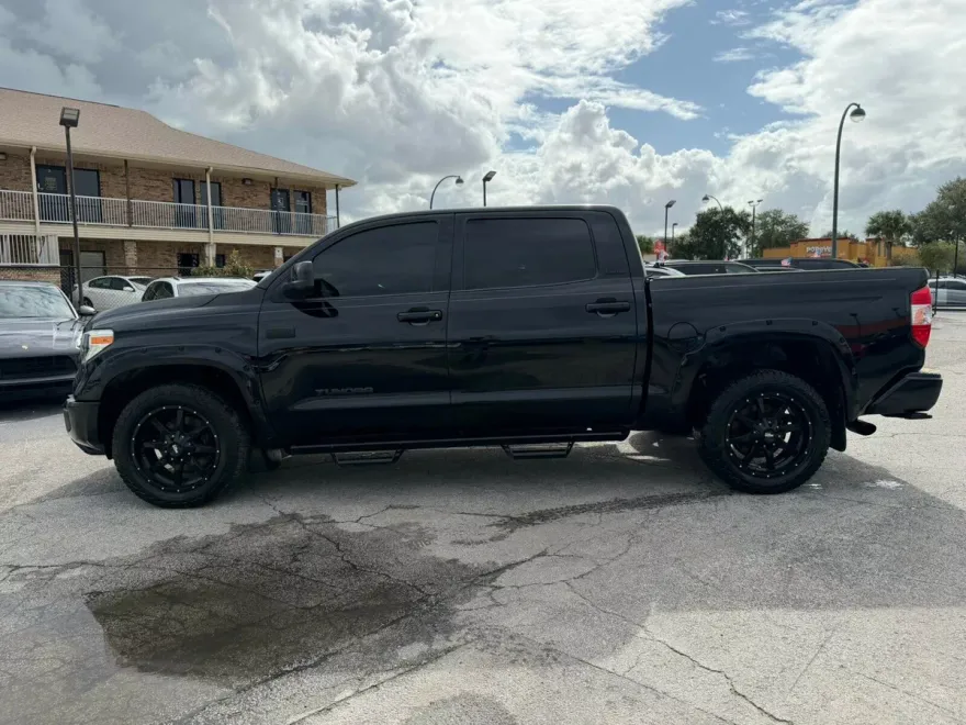 2019 Toyota Tundra Limited CrewMax photo 1