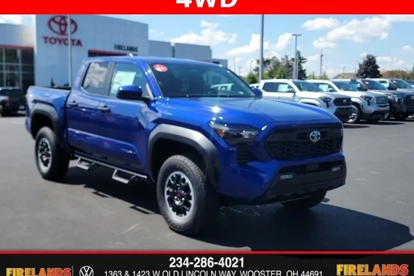 2025 Toyota Tacoma TRD Off-Road 4x4 Double Cab photo 1