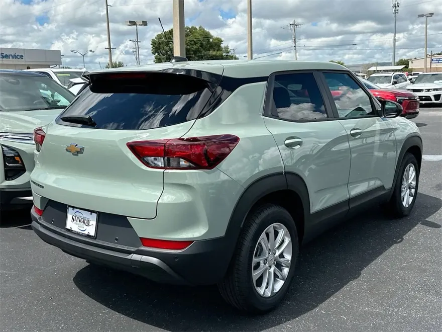2026 Chevrolet Trailblazer LS photo 1