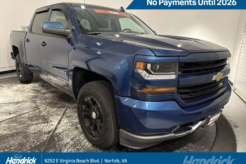 2017 Chevrolet Silverado 1500 LT photo 1