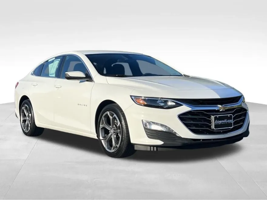 2022 Chevrolet Malibu 1LT photo 1