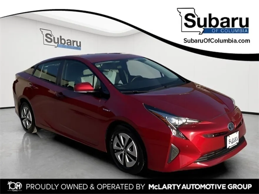 2017 Toyota Prius Two photo 1