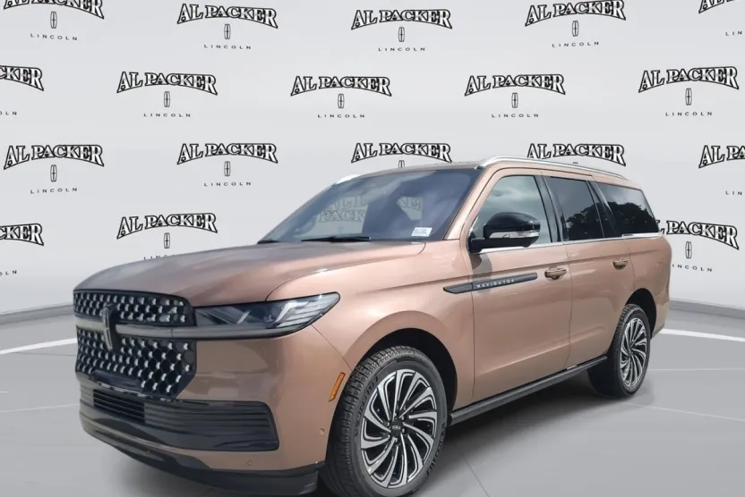 2025 Lincoln Navigator Black Label photo 1