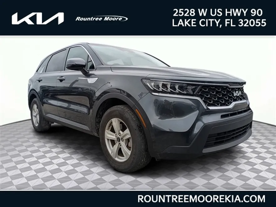 2023 Kia Sorento LX photo 1