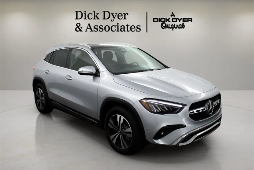 2025 Mercedes Benz GLA 250 photo 1