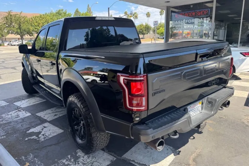 2018 Ford F-150 Raptor photo 1