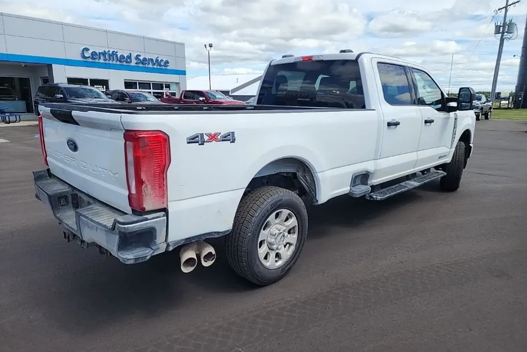 2024 Ford F-250 XL photo 1