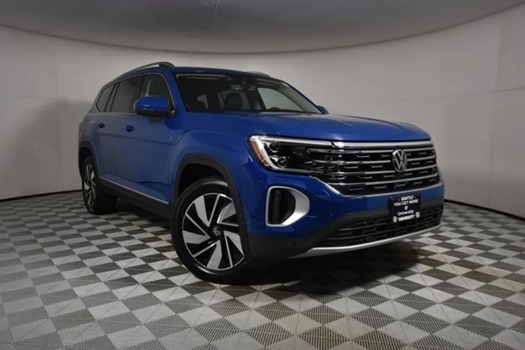2025 Volkswagen Atlas SEL photo 1