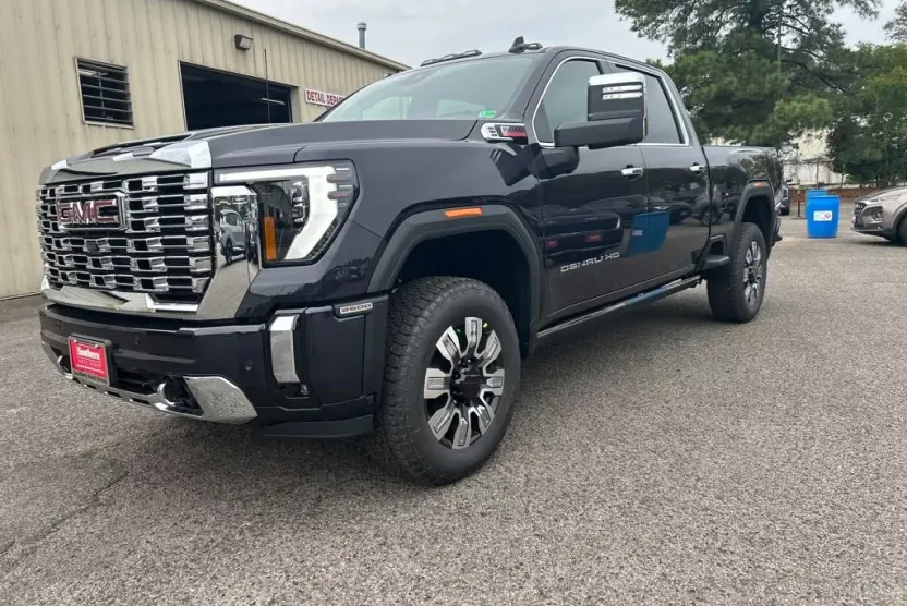 2026 Gmc Sierra 2500 HD Denali photo 1