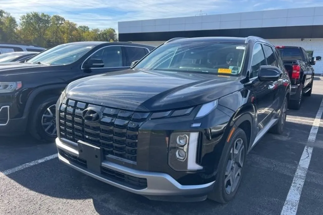 2023 Hyundai Palisade SEL photo 1