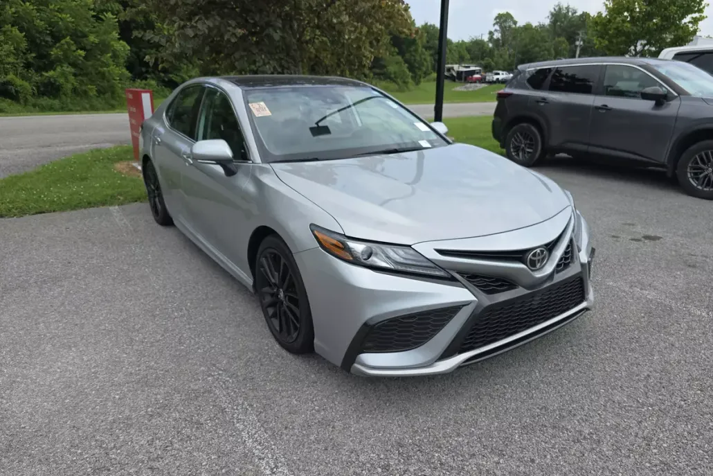 2022 Toyota Camry XSE photo 1