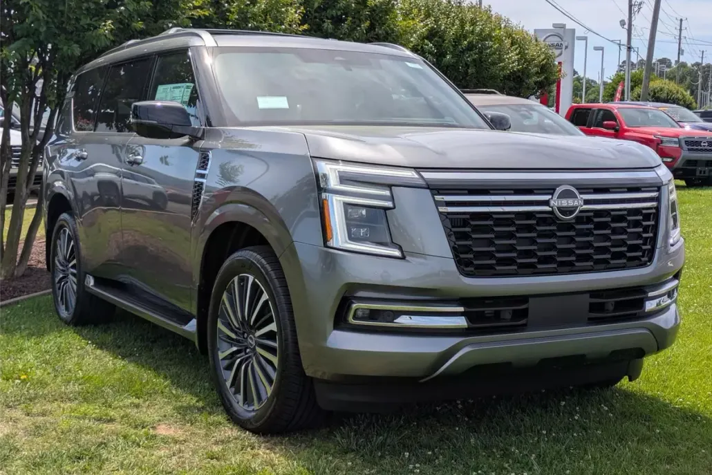 2025 Nissan Armada Platinum Reserve photo 1