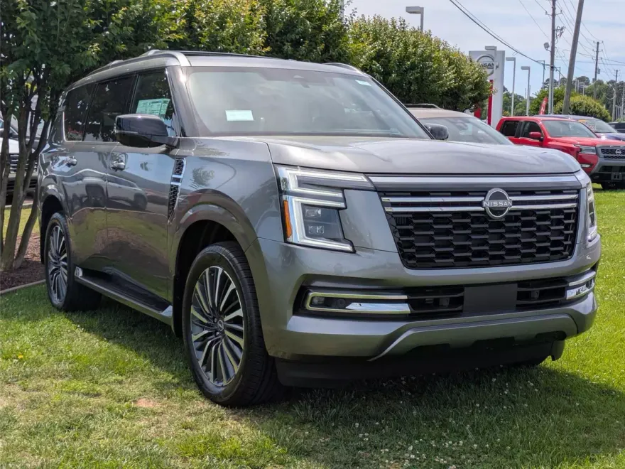2025 Nissan Armada Platinum Reserve photo 1