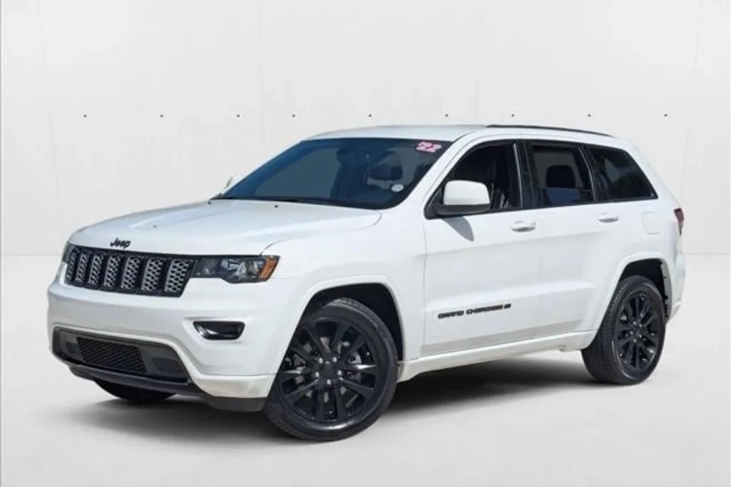 2022 Jeep Cherokee Laredo photo 1