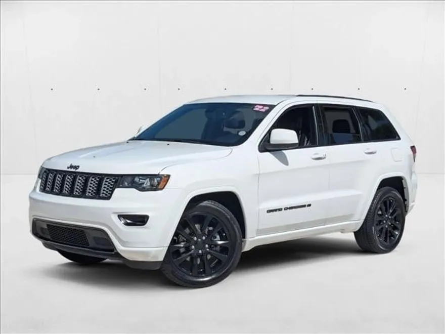 2022 Jeep Cherokee Laredo photo 1