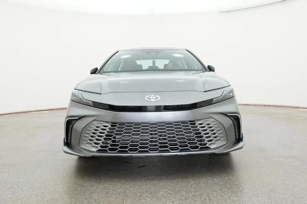 2025 Toyota Camry XSE photo 1