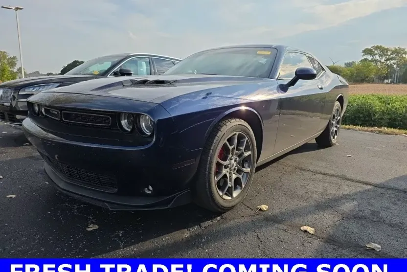 2017 Dodge Challenger GT photo 1