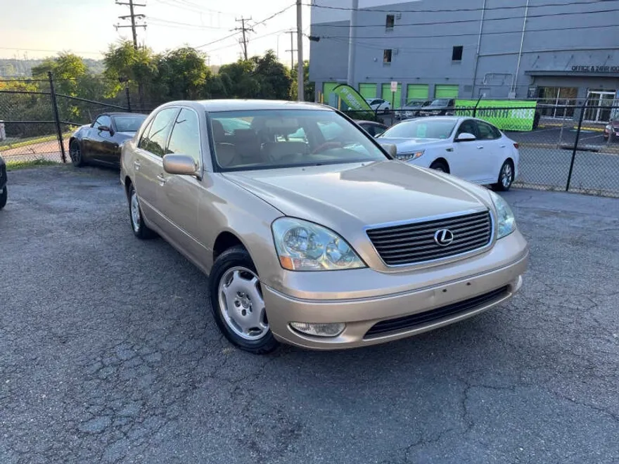 2002 Lexus LS 430 photo 1