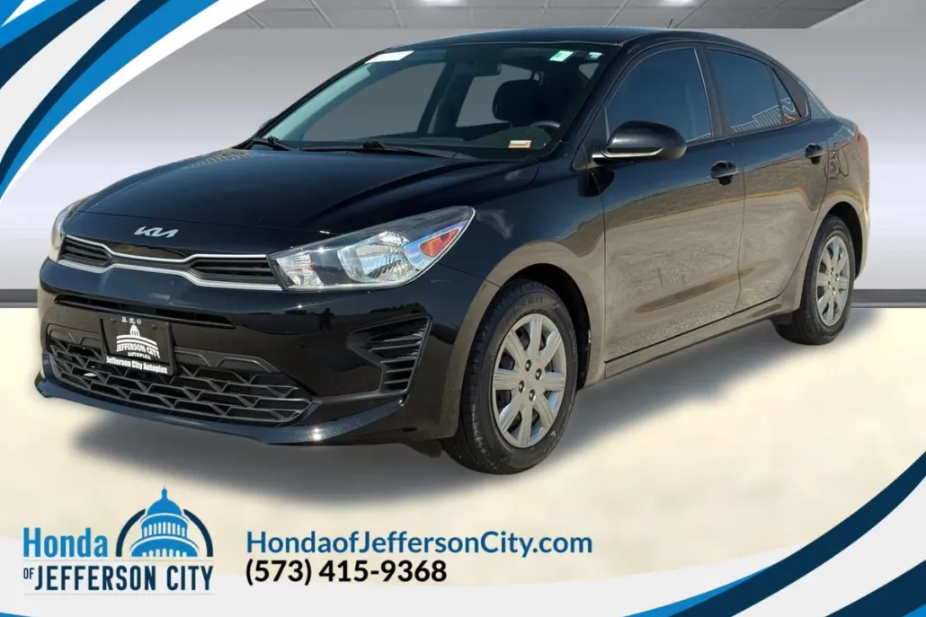2022 Kia Rio LX photo 1