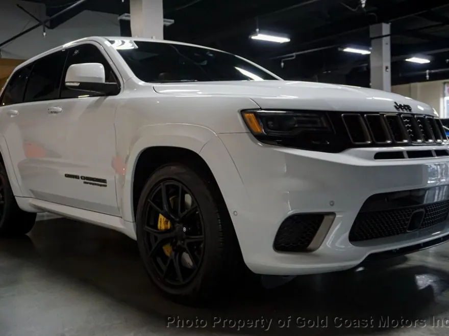 2021 Jeep Grand Cherokee Trackhawk photo 2