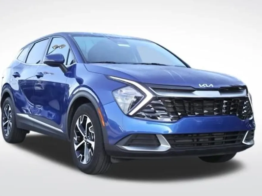 2023 Kia Sportage EX photo 1