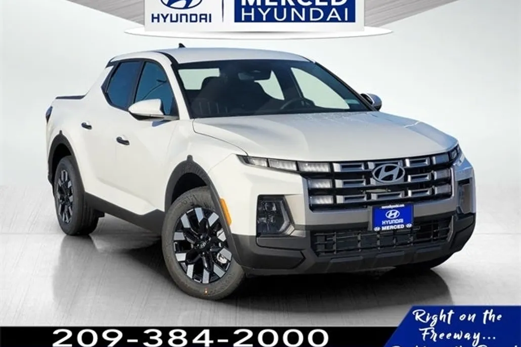 2025 Hyundai Santa Cruz SE photo 1