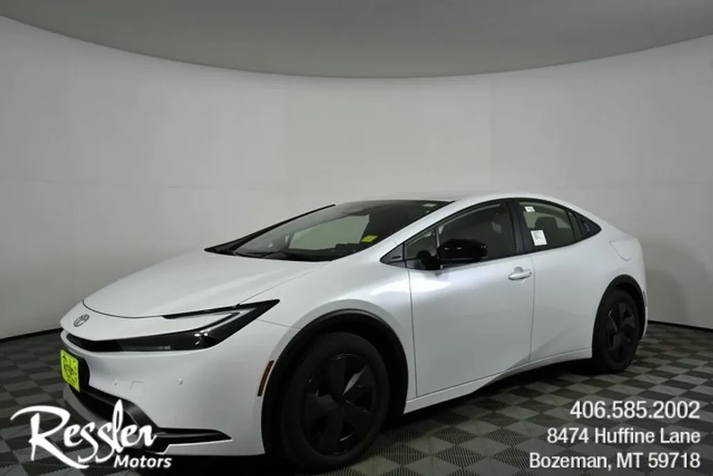 2026 Toyota Prius Plug-in Hybrid SE photo 1