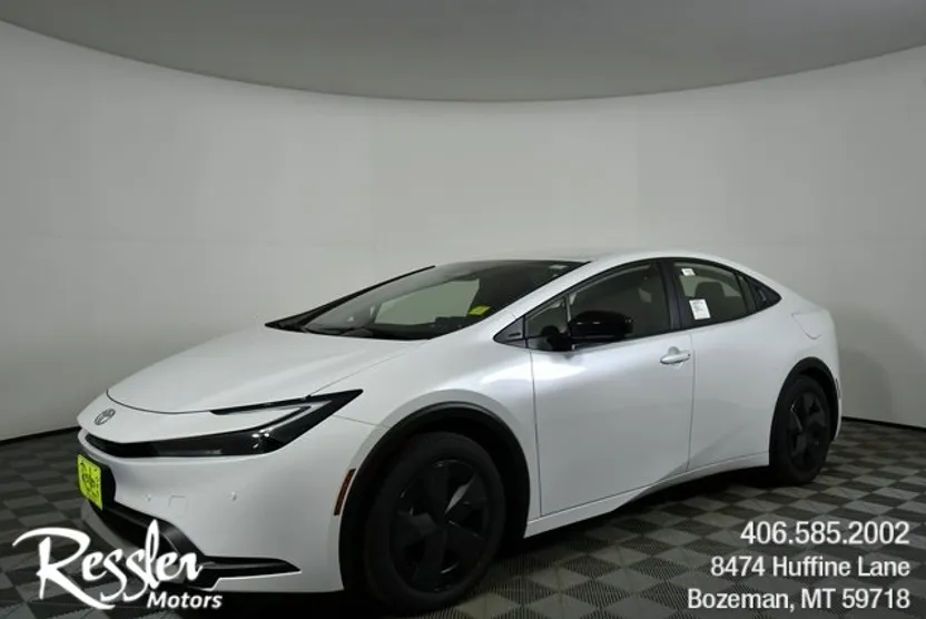 2026 Toyota Prius Plug-in Hybrid SE photo 1
