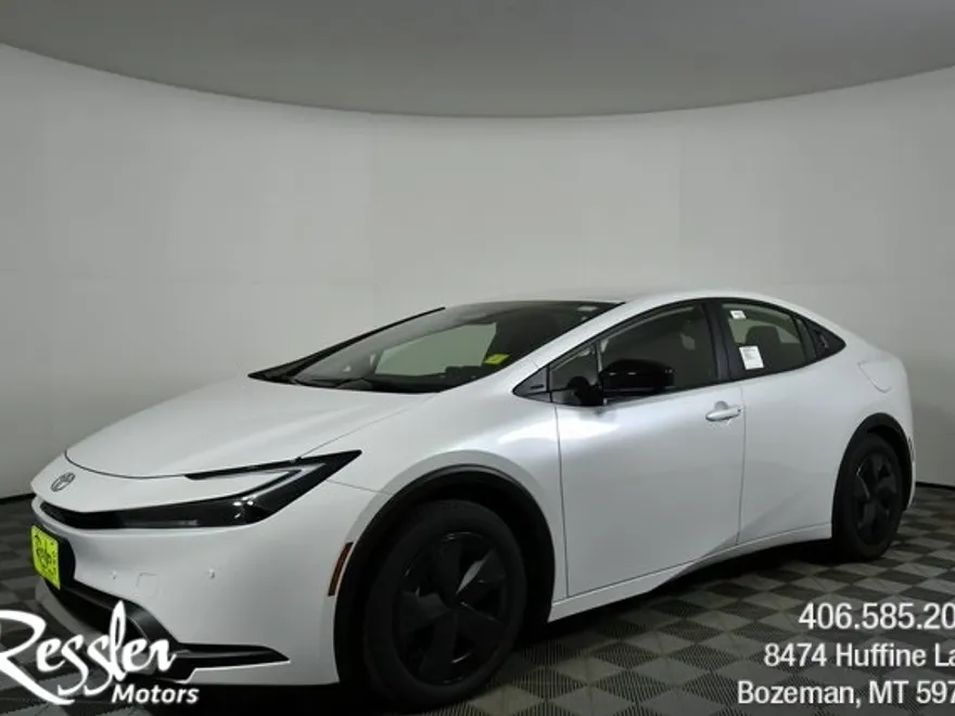 2026 Toyota Prius Plug-in Hybrid SE photo 1
