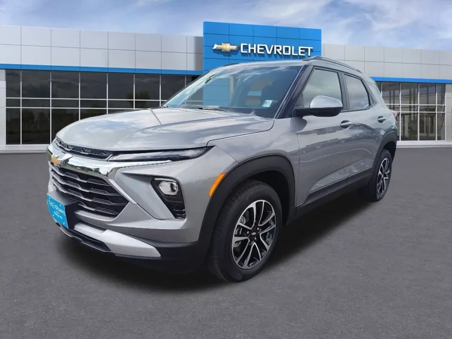 2025 Chevrolet Trailblazer LT photo 1