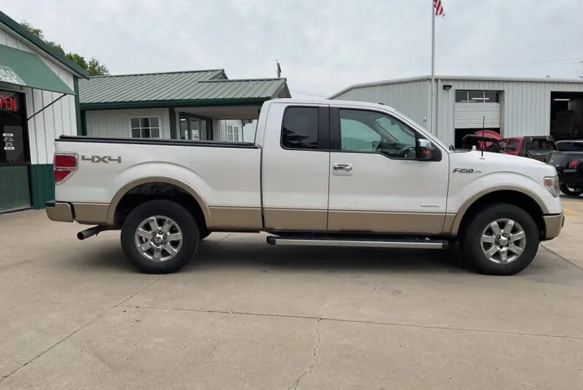 2013 Ford F-150 Lariat photo 1
